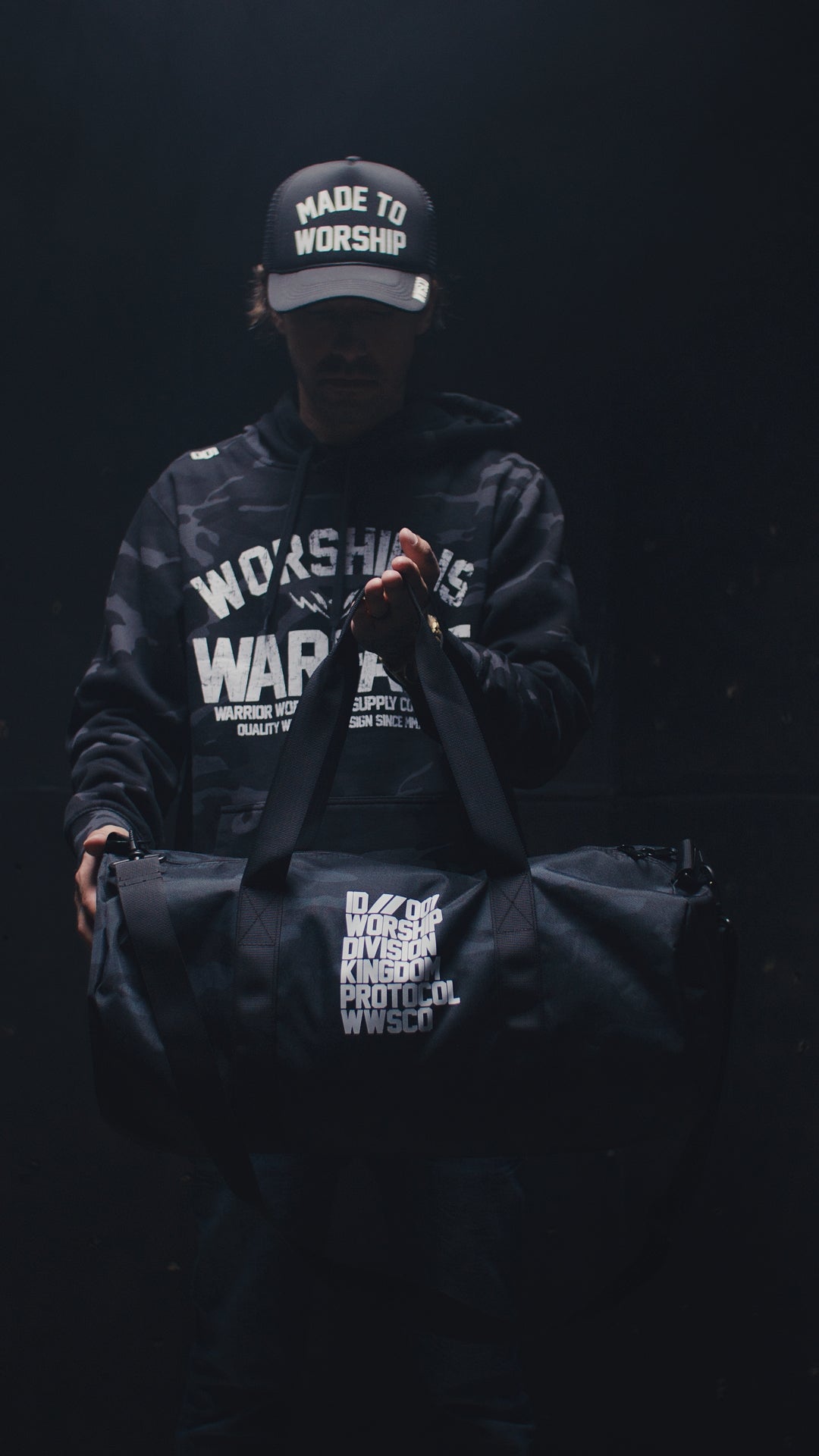 SGT LION DARK CAMO "EVERYDAY" DUFFEL BAG