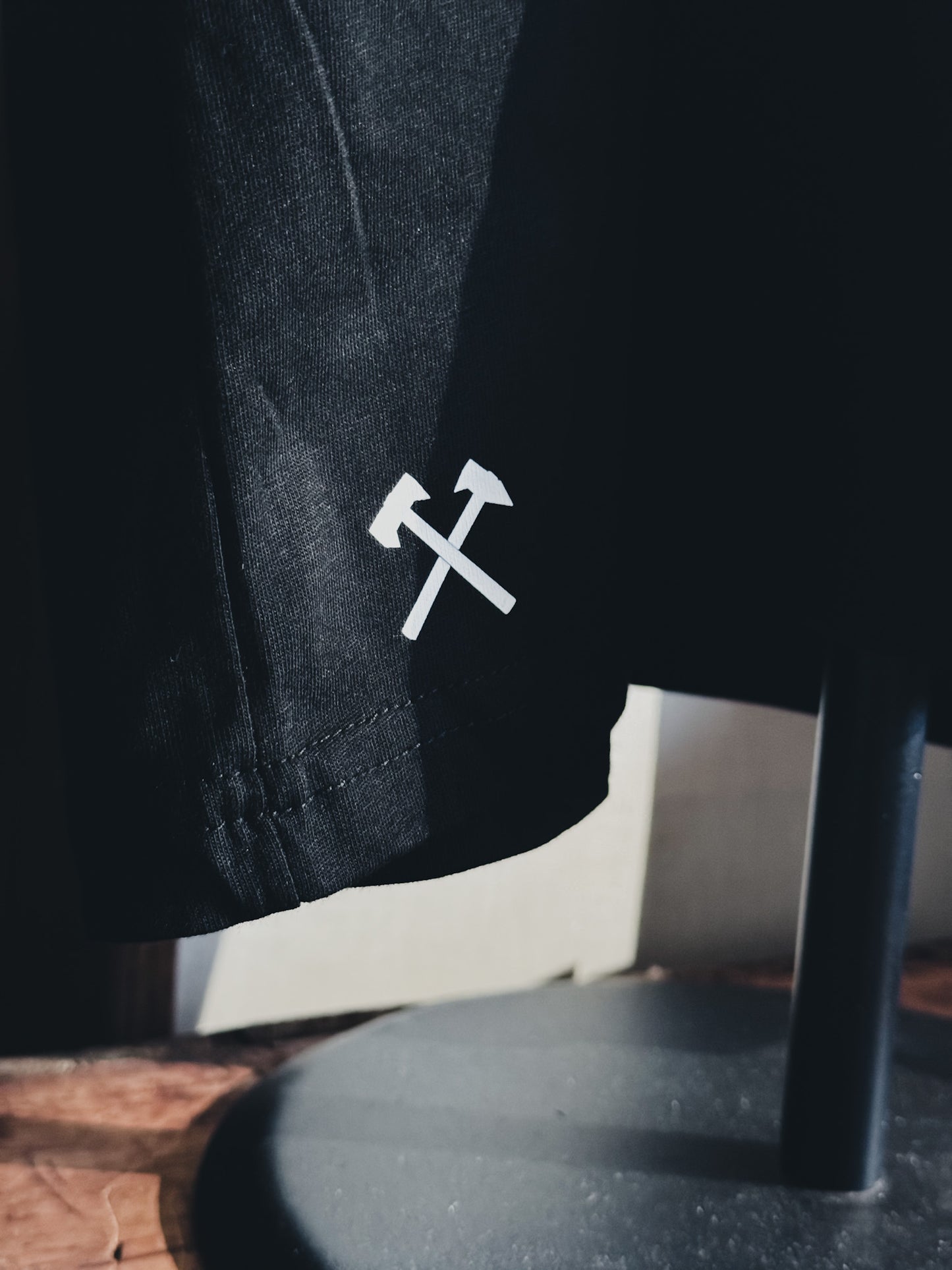 KGDM CREW V1 "PREMIUM" TEE IN BLACK