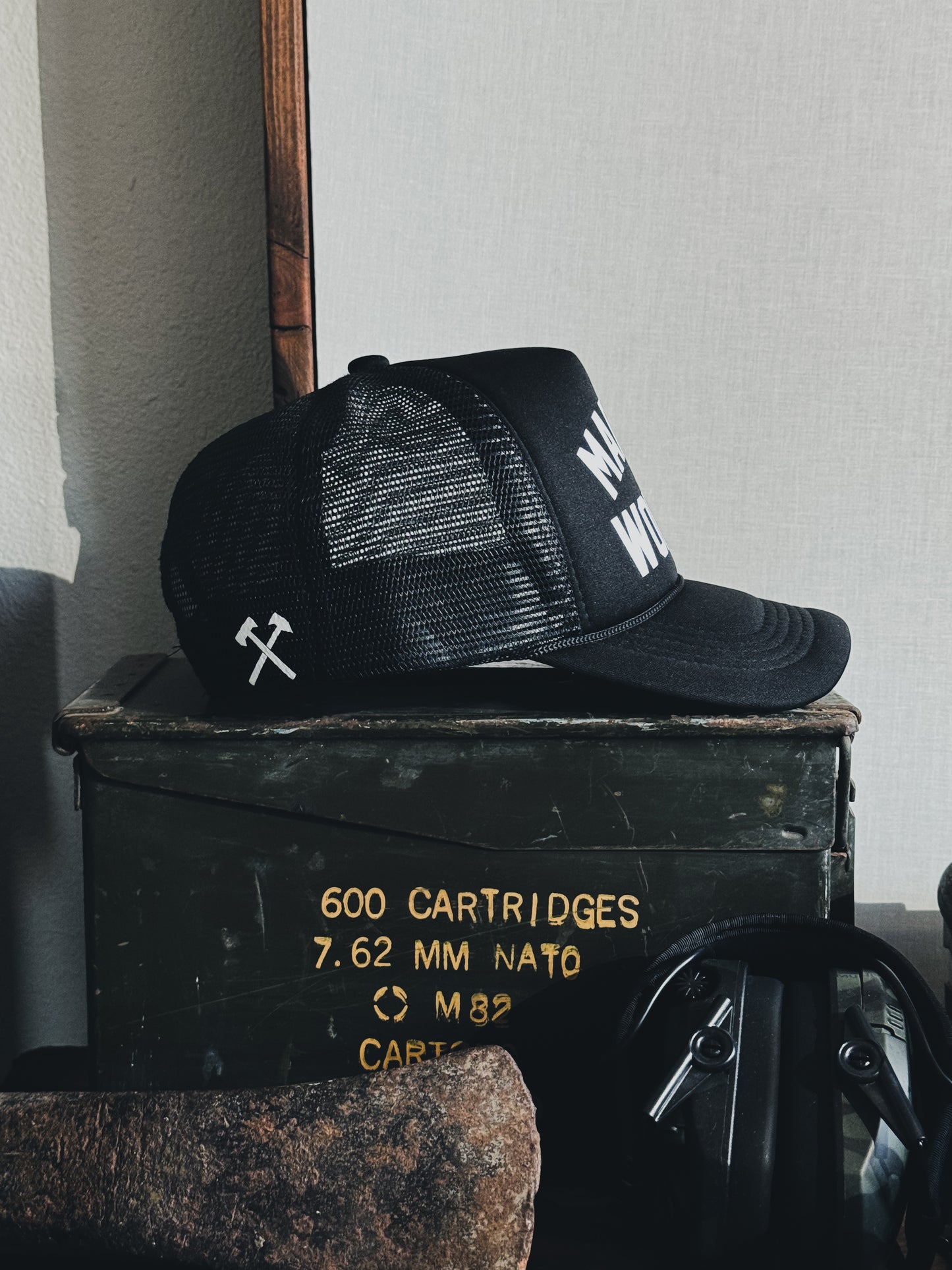 MADE TO WORSHIP TRUCKER HAT IN BLACK