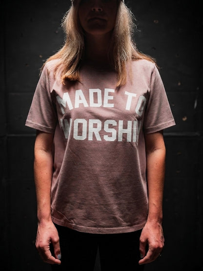 [NEW] WOMAN - MADE TO WORSHIP HEAVY 7.1 oz TEE IN FADED PINK