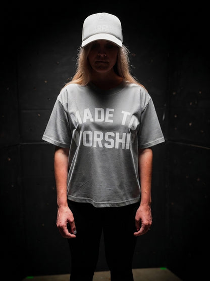 [NEW] WOMAN - MADE TO WORSHIP MARTINA TEE IN POWDER
