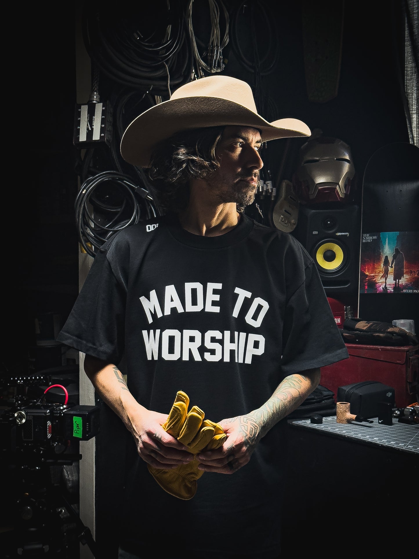 MADE TO WORSHIP PREMIUM HEAVY KNIT TEE IN BLACK