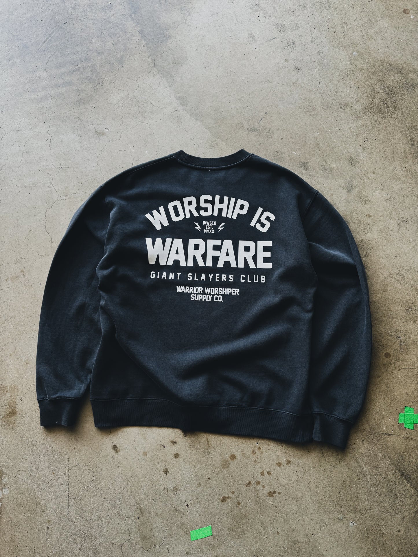 WORSHIP IS WARFARE V1 "PREMIUM" FADED BLACK CREW NECK - RELAX FIT [LIMITED]