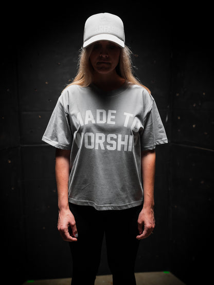 [NEW] WOMAN - MADE TO WORSHIP MARTINA TEE IN POWDER