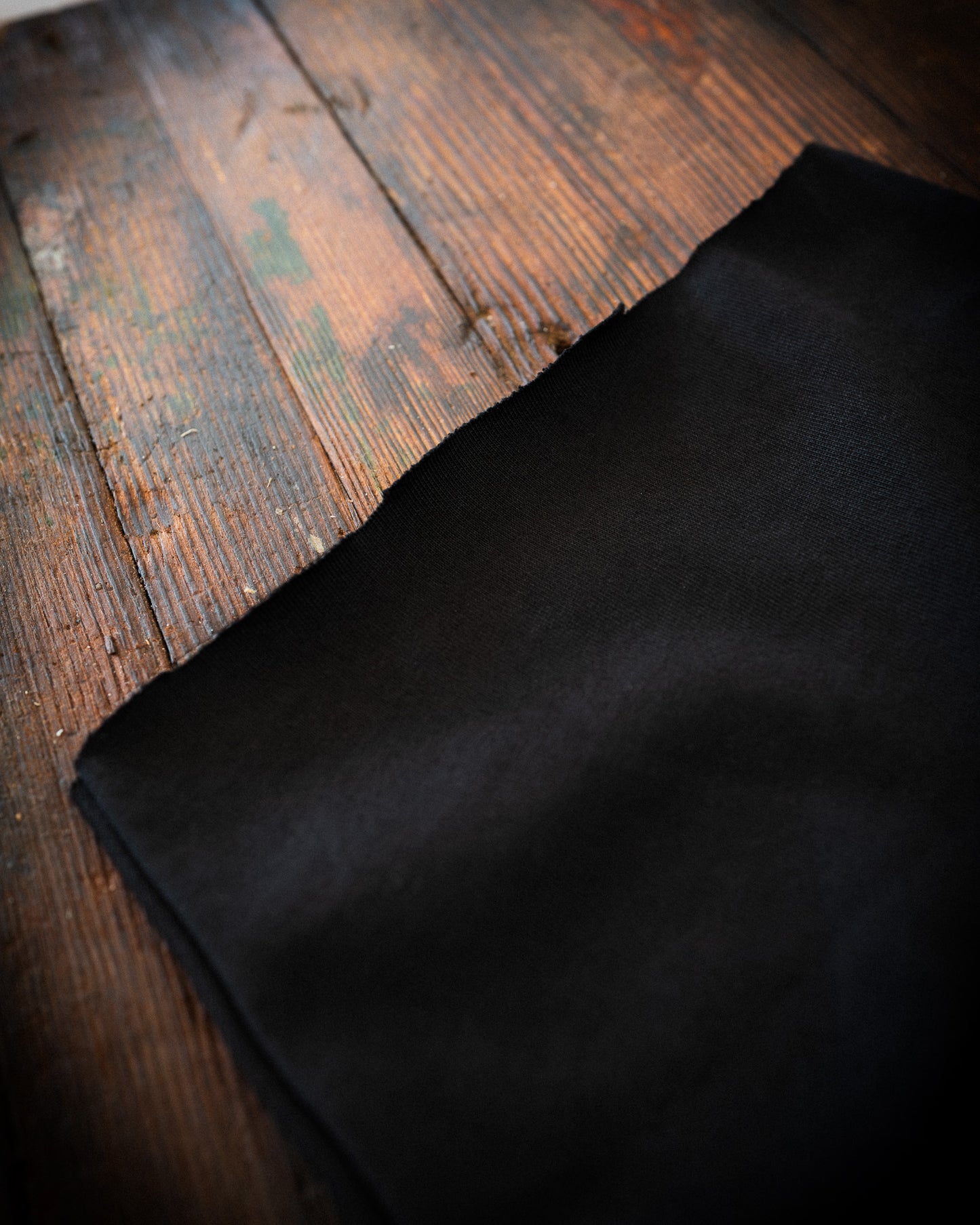[NEW] LION CROSS  "PREMIUM" OVERSIZED "RAW EDGE" CROP HEAVY TEE IN BLACK [LIMITED]